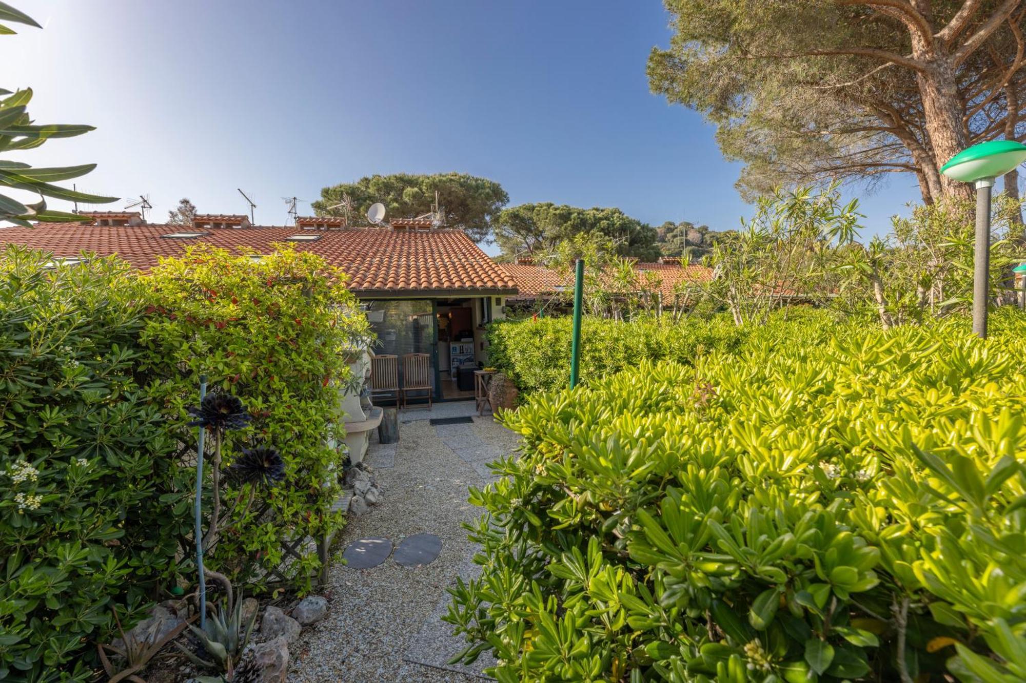 I Chioppi 4 - Goelba Apartment Capoliveri  Luaran gambar